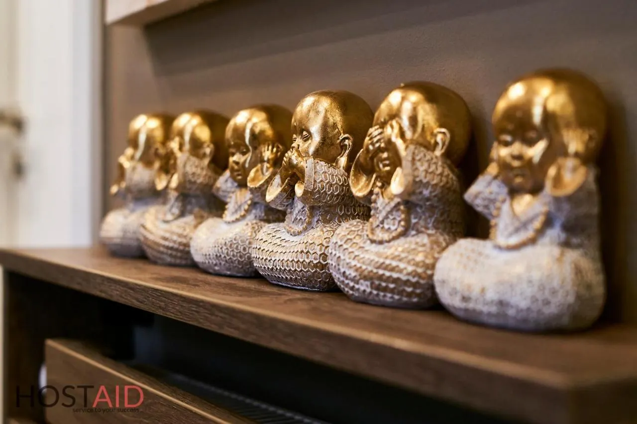 R7 Design Apartment - Hostaid Budapest