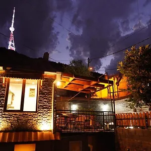 https://liles-apartment.alltbilisihotels.com